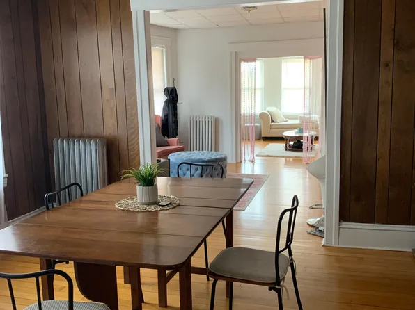 121 Elm St APT 3, Worcester, MA 01609