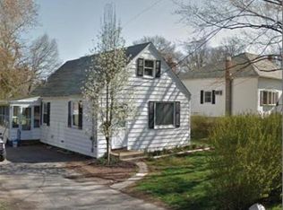 207 Highland St, Taunton, MA 02780