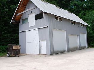 9900 E Kolarik Rd, Suttons Bay, MI 49682