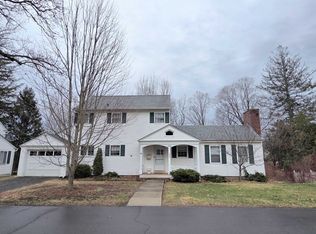 85 Underclyffe Road, St. Johnsbury, VT 05819