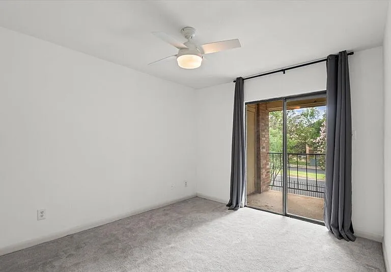 1705 Crossing Pl #114 — Photo 12