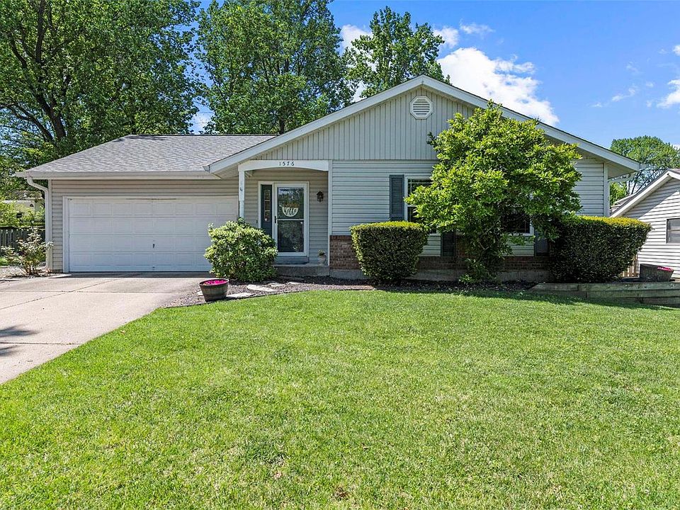 1st image of 1576 Estes Dr