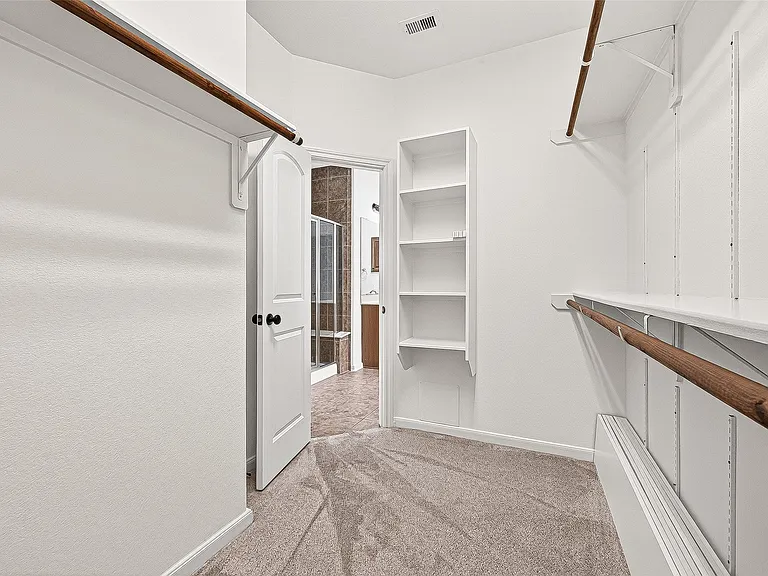 138 S Sawbridge Cir — Photo 22