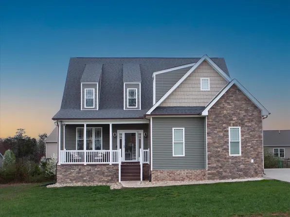 360 Crystal Ln, Evington, VA 24550