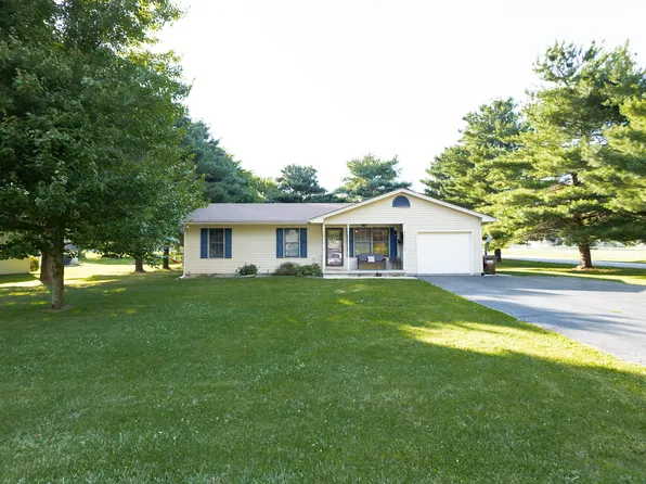 240 Flintwood Dr W, North Vernon, IN 47265