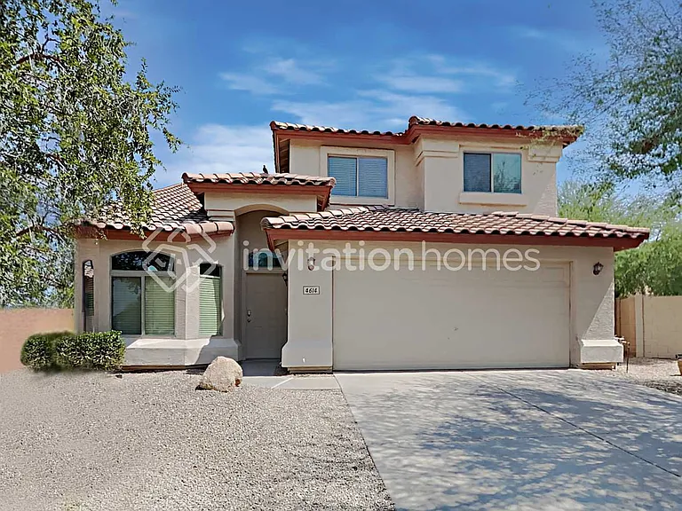 4614 W Valencia Dr — Photo 1
