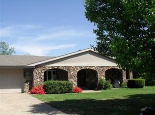 746 S McCrite Ave, Springfield, MO 65802