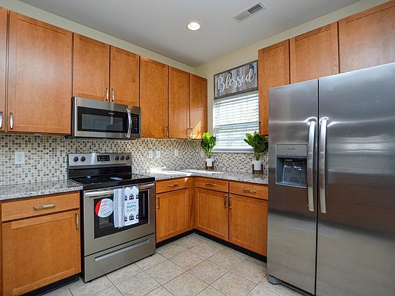 4th image of 3789 Wayfarer Dr