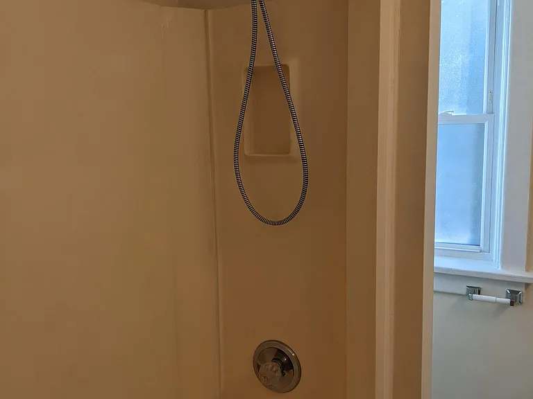2419 Walnut St #2 — Photo 14