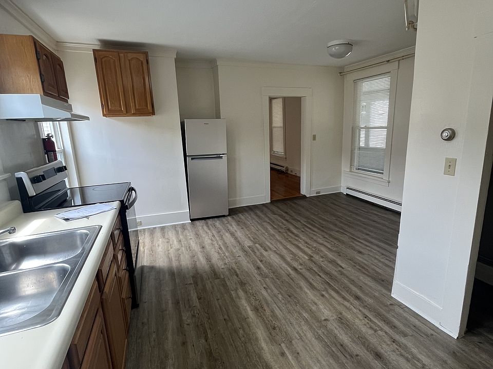 1st image of 114 School St #6