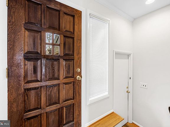 4th image of 5218 Harpers Farm Rd