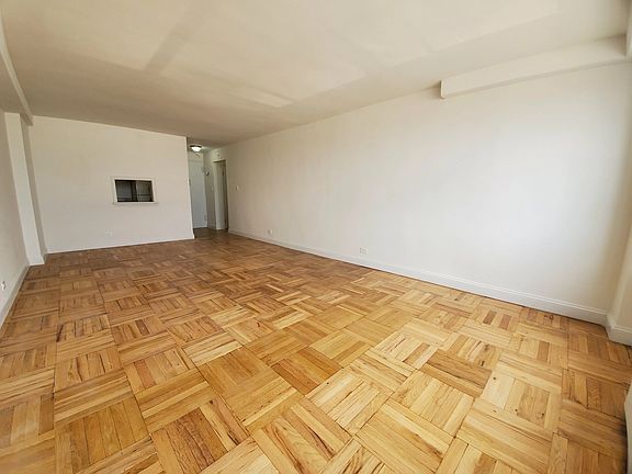 2nd image of 125-10 Queens Blvd #1509