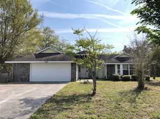 16198 Magnolia Warbler Rd, Weeki Wachee, FL 34614