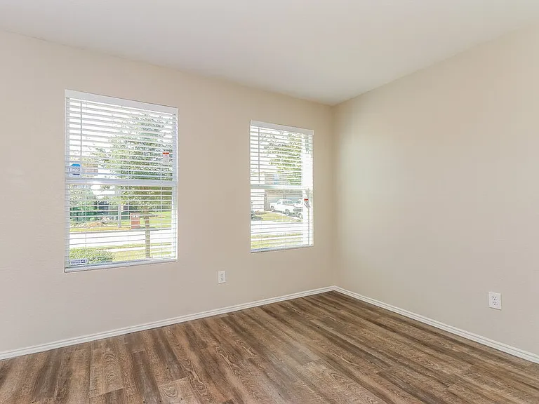 7128 Little Mohican Dr — Photo 4