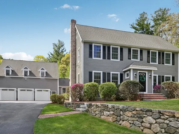 34 Broken Tree Rd, Medway, MA 02053