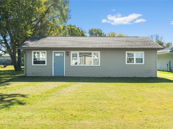 419 W 9th St, Tipton, IA 52772