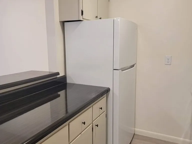 University Park Apartments near Cornell University — Photo 466