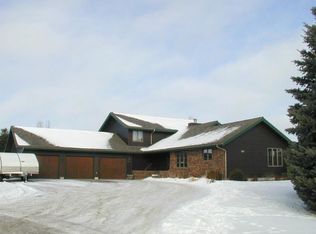 1310 Count Cir, Grand Forks, ND 58201