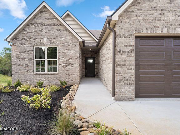 3rd image of 2267 Boulder Crest Ln