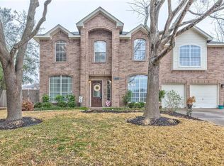 104 Savin Rise Ct, Pflugerville, TX 78660