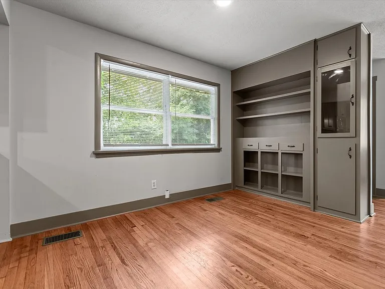 522 S Duncan Ave — Photo 29