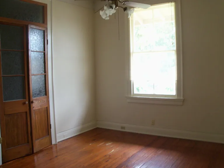 1507 Robert St — Photo 5