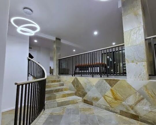 3rd image of 1230 N Horn Ave #522