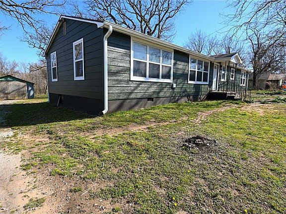 2nd image of 1875 E 166th Rd