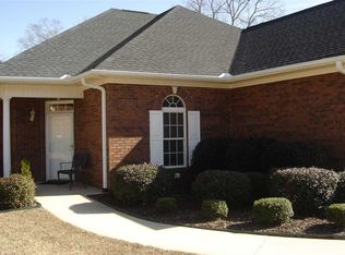 130 Camelot Dr, Seneca, SC 29672