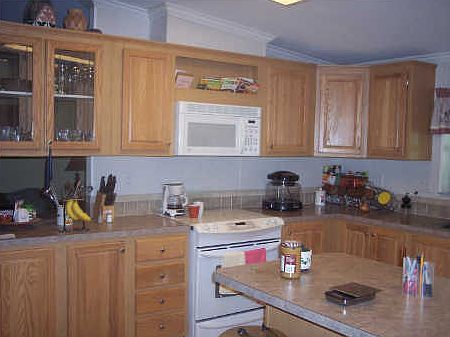 4th image of 256 SE Valerie Ct