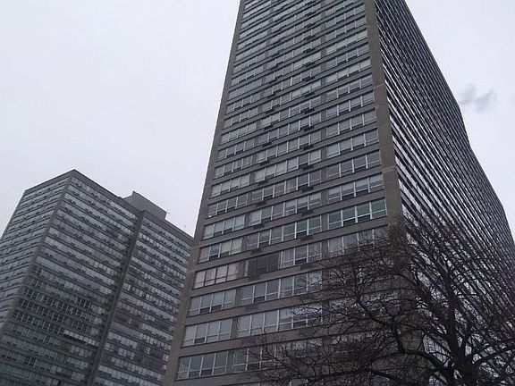 2nd image of 4800 Chicago Bch #D-50