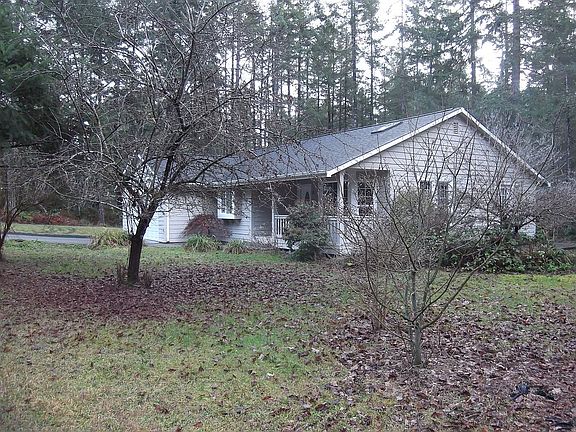2nd image of 51 E Ballantrae Dr