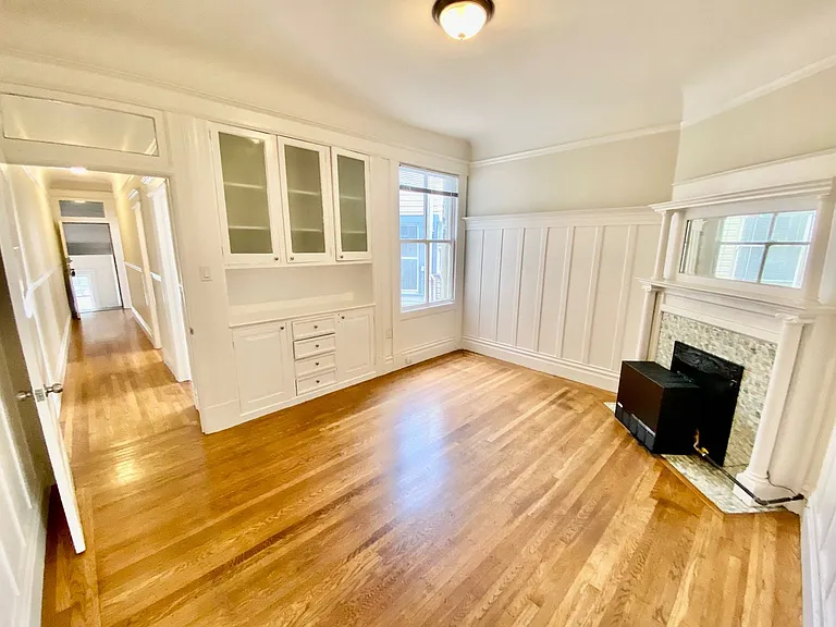 1081 Natoma St — Photo 1