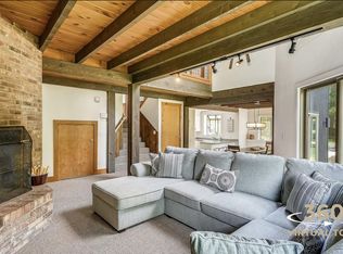 399 Sugar House Rd, Stowe, VT 05672