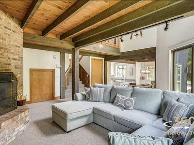 399 Sugar House Rd, Stowe, VT, 05672