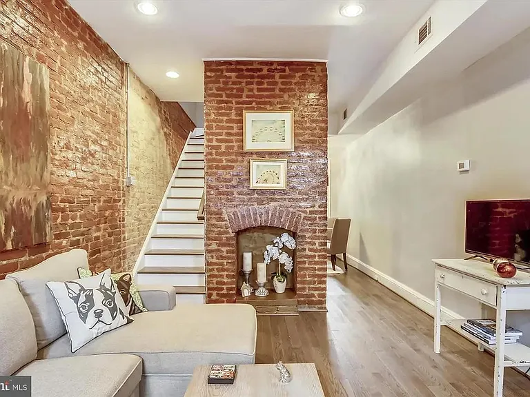1253 Wylie St NE — Photo 5