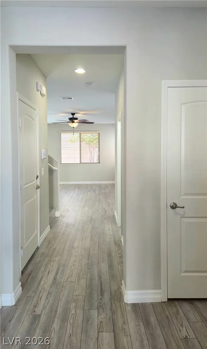 3 bed, 2.5 bath, 2048 sqft, $2,550 — Photo 3