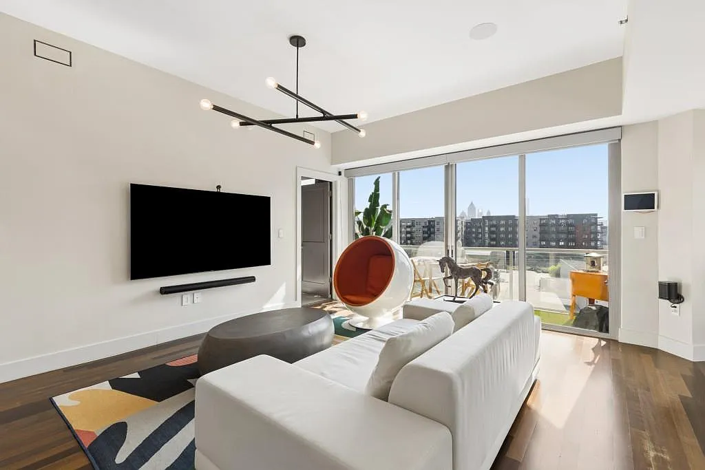 2 bed, 2.0 bath, 1218 sqft, $3,250 — Photo 3