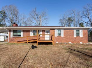 99 Cedar Heights Ln, Talladega, AL 35160