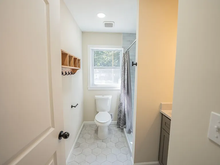 1090 Indale Pl SW — Photo 12