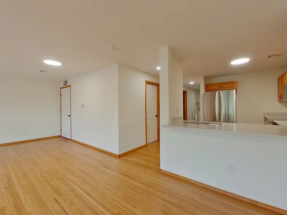 1401 E Douglas Ave #C