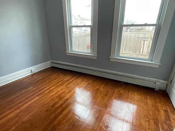 5th image of 9 Arlington Pl #1