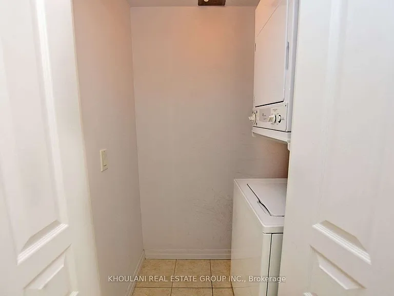 220 Burnhamthorpe Rd W #2201 — Photo 14