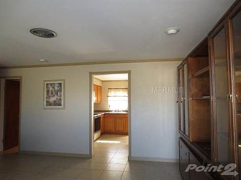 4th image of 22081 Bronxville Ave