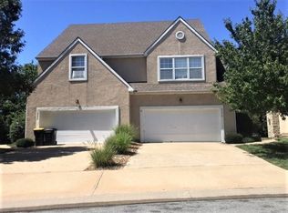 9228 Boehm Dr, Lenexa, KS 66219