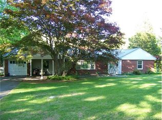 163 High St, Coventry, CT 06238