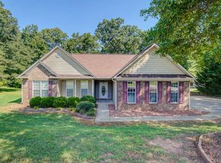 451 Bollweevil Way, Wellford, SC 29385