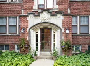 731 Hinman Ave #G, Evanston, IL 60202