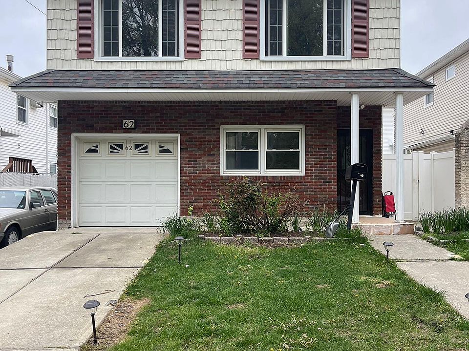 1st image of 60 Grantwood Ave #2