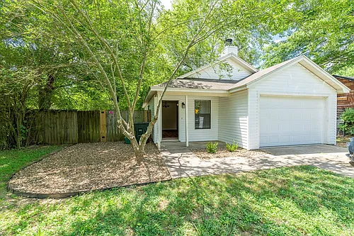 559 S Ray Ave Photo 1